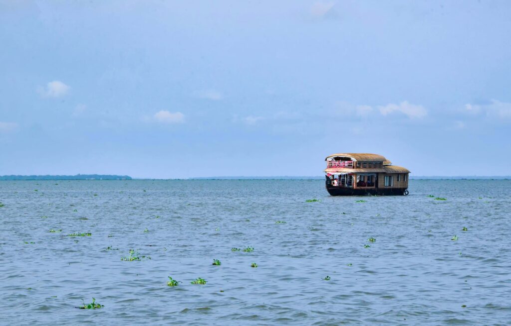 home kerala houboat luxury fnl